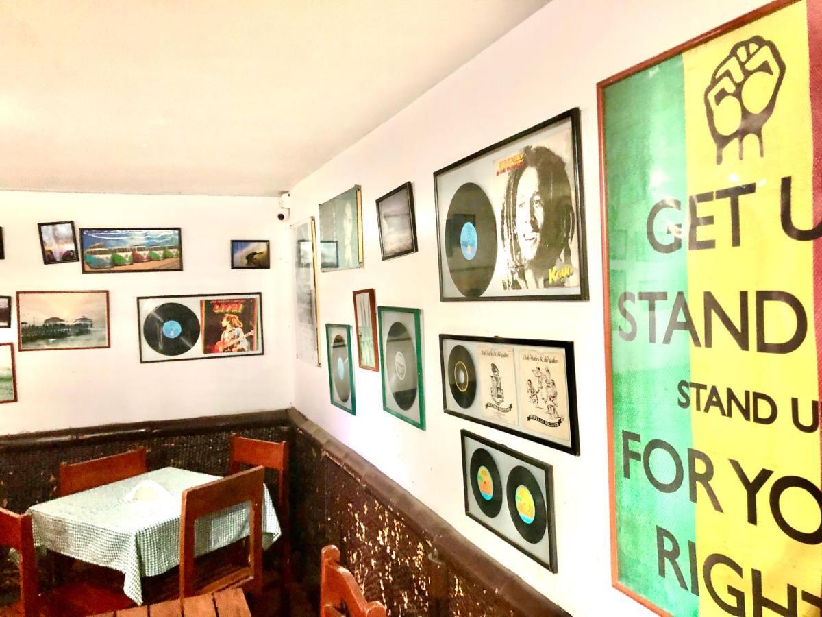 Surf Hostel My Friends Huanchaco Εξωτερικό φωτογραφία